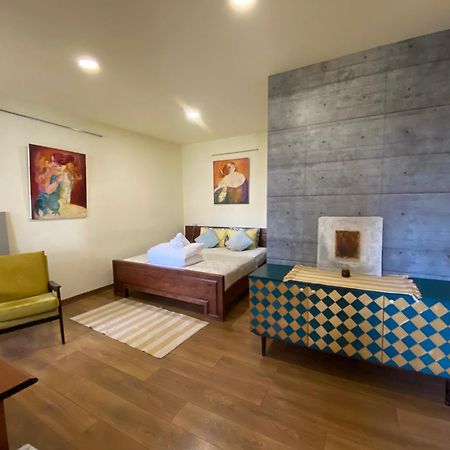 Gallery Guesthouse Yerevan Exterior photo