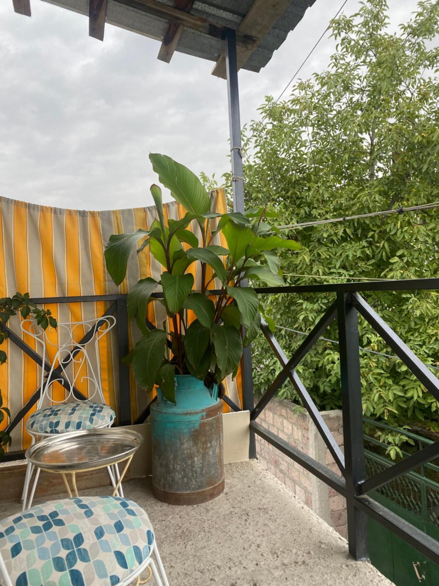 Gallery Guesthouse Yerevan Exterior photo