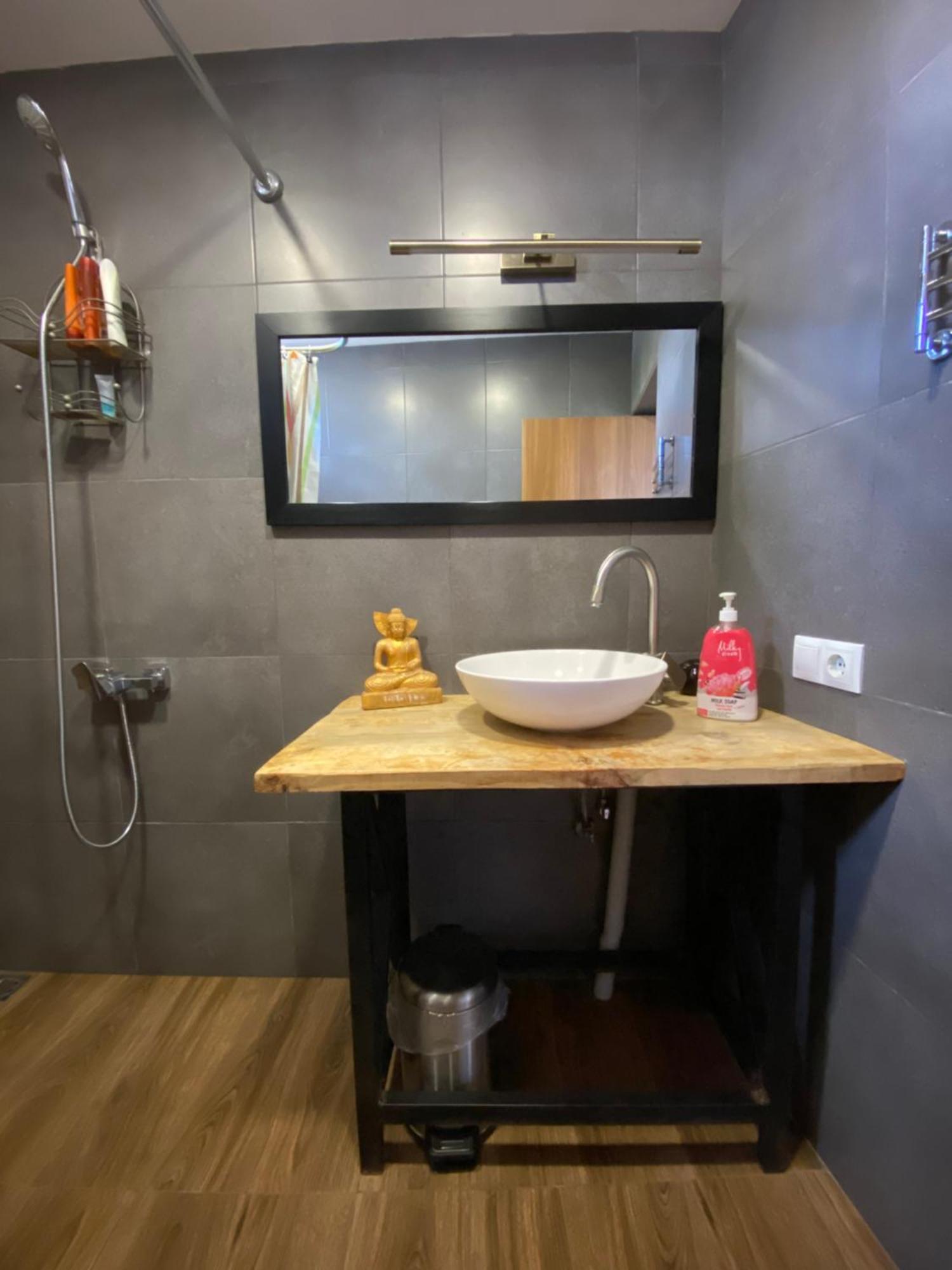 Gallery Guesthouse Yerevan Exterior photo