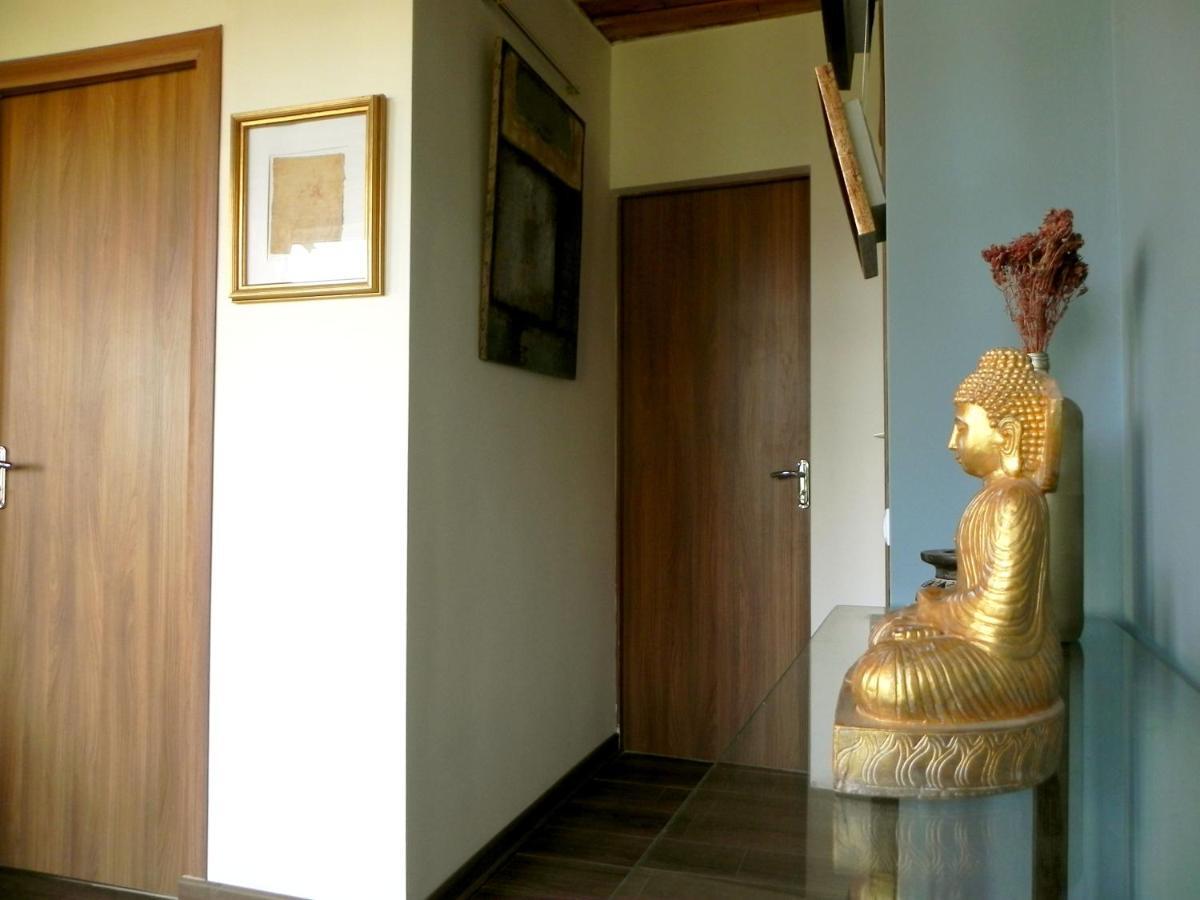 Gallery Guesthouse Yerevan Exterior photo