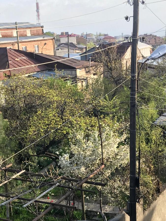 Gallery Guesthouse Yerevan Exterior photo